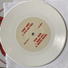 Big Kizz : Eye On You (7", Single, Whi)