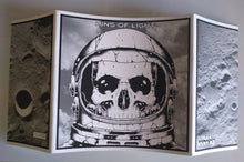 Pins Of Light : The New Sun (7", Single, Num)