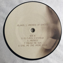 Atlantis (18) : Mistress Of Ghosts (LP, Album)